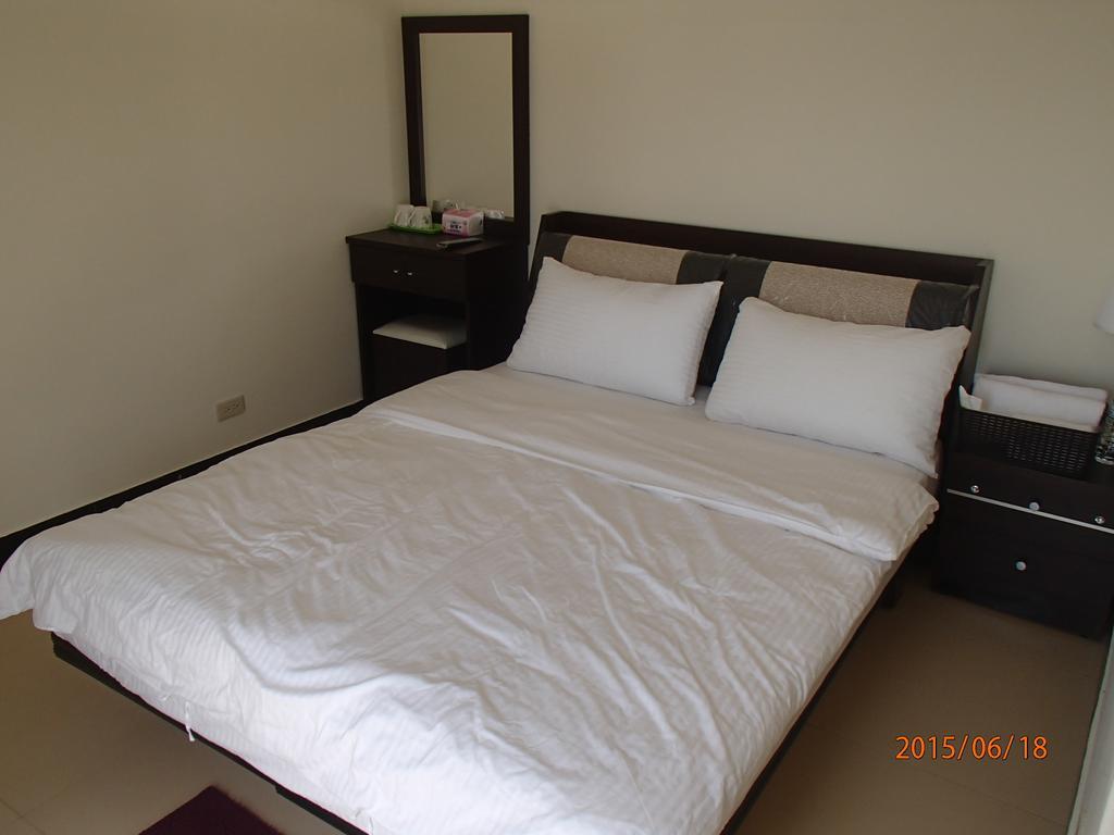 成功民宿 Km Bed And Breakfast Jinhu Quarto foto